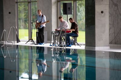 Musikalsk indslag ved indvielse af ny svømmehal på Vestamager / Tårnby <br>kommune.